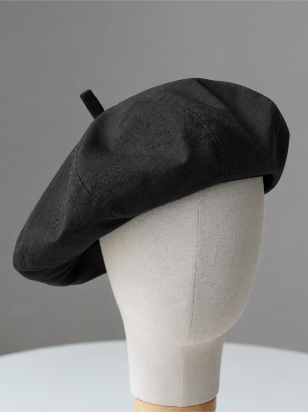 Black 100% Linen Beret Hat – French Minimalist Style